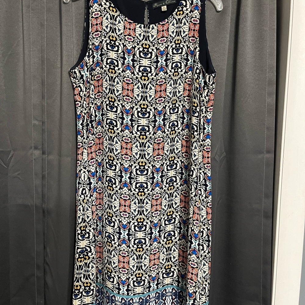 Rose & Olive Black and White Sheath Midi Dress